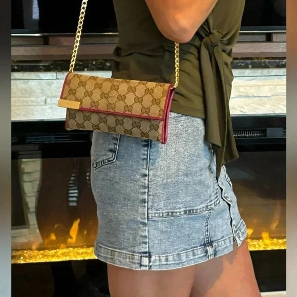 Gucci Guccisima Signature Monogram Canvas and Leather Long Wallet - Picture 3 of 16